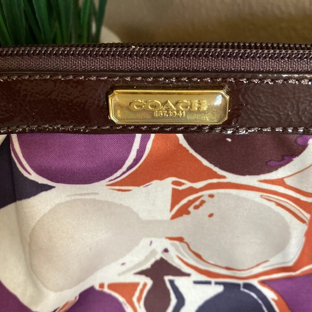 Vintage Coach Ashley Multicolor Satin‎ Patent Leather Trim Wristlet